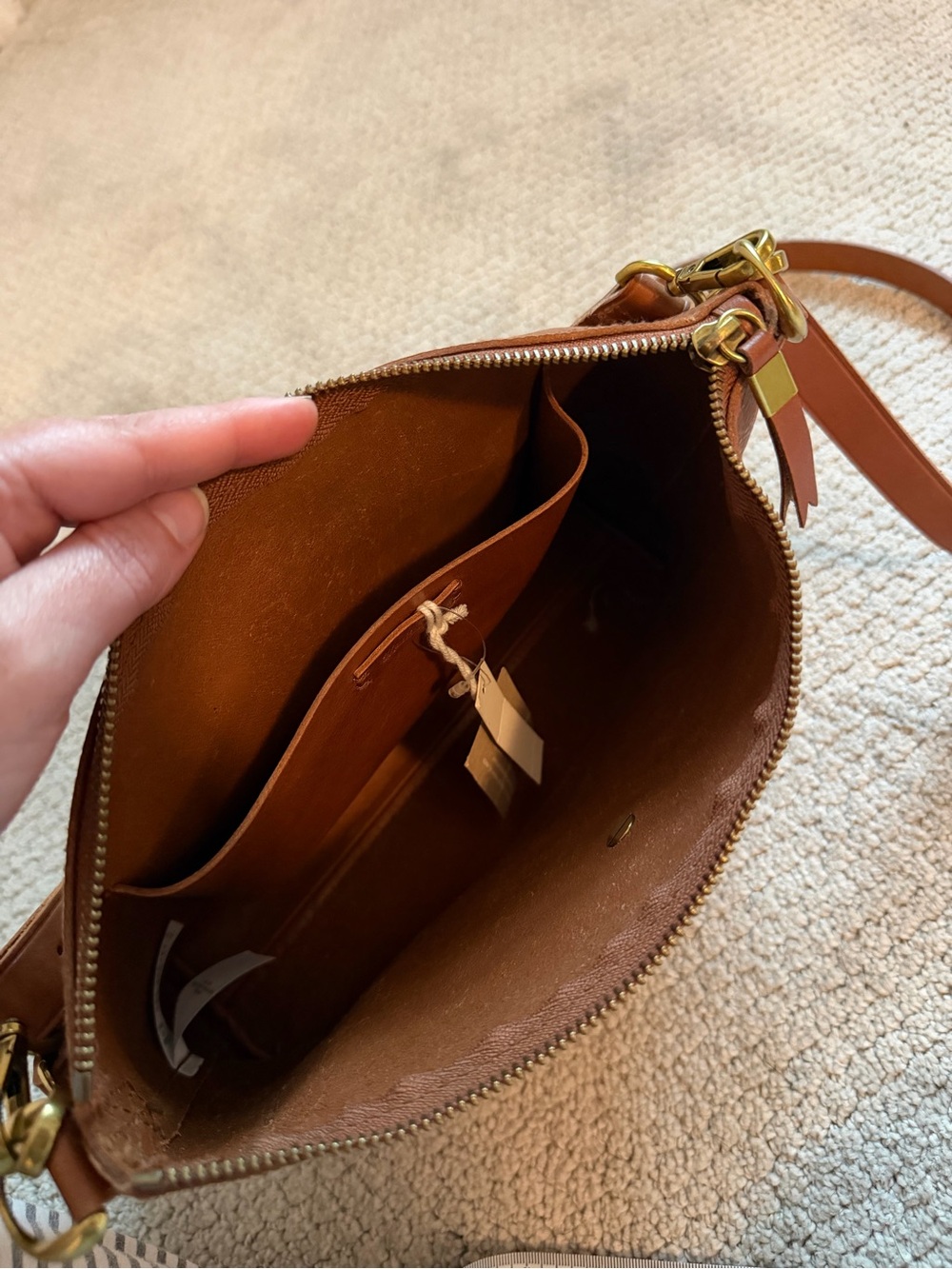 Madewell The Transport Shoulder Crossbody Bag - English Saddle - Picture 8 of 9